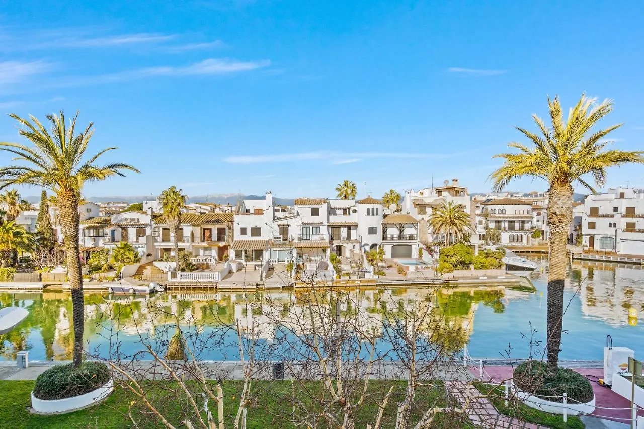 Welcs Apartamento 045 Emp Frente Al Canal Apartment Empuriabrava