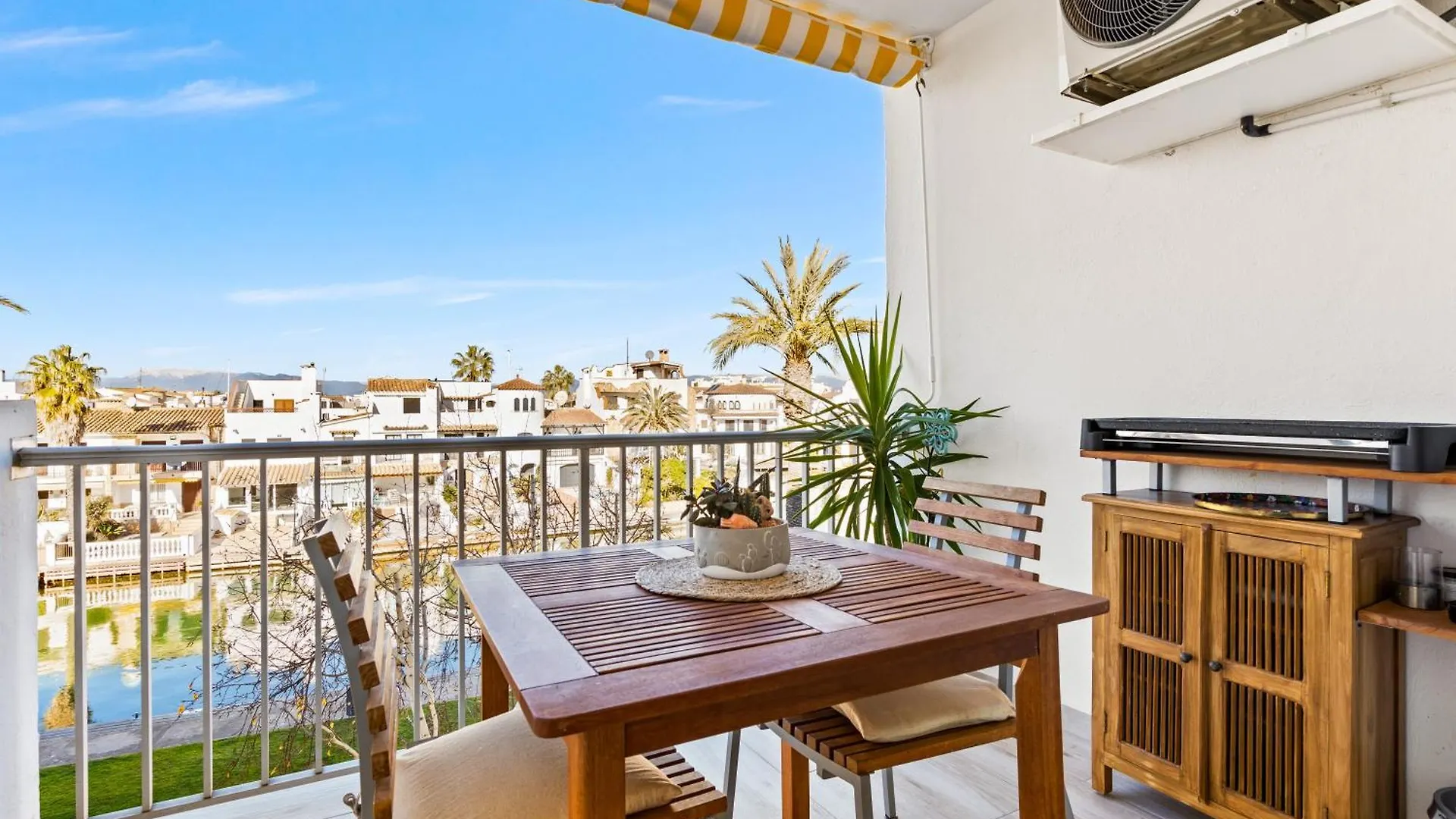 Welcs Apartamento 045 Emp Frente Al Canal Apartment Empuriabrava
